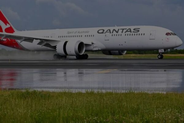 Qantas Paris Route