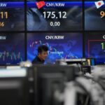 Asian Stocks Mixed: Japan Declines, USD Falls, Euro Rises