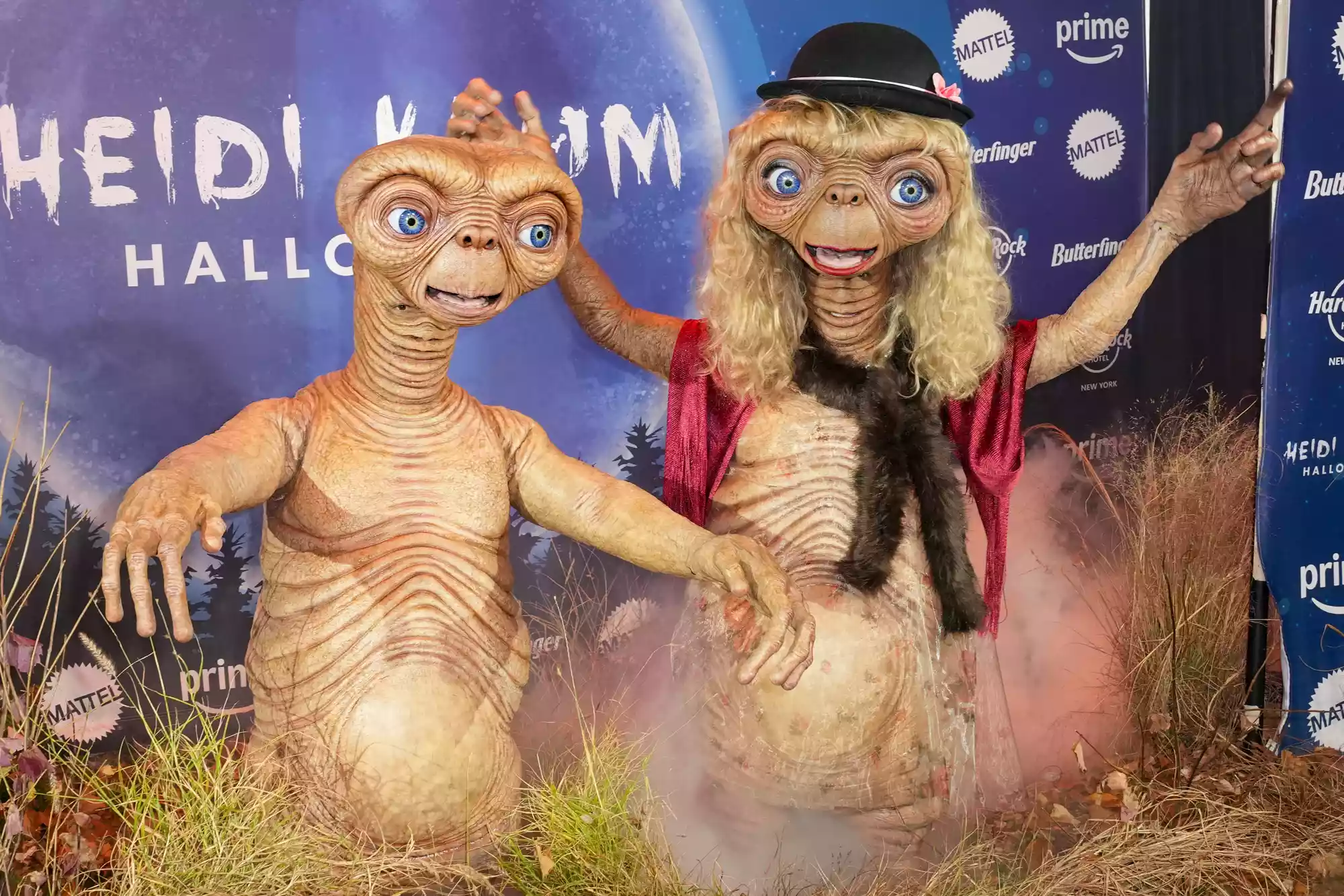 Tom Kaulitz Heidi Klum halloween ET 103124 3 a00c2f969bb24e72ae0b108f1e07729b Heidi Klum and Husband Tom Kaulitz Debut Elaborate E.T. Halloween Costume After Janelle Monáe Did Her Own Take