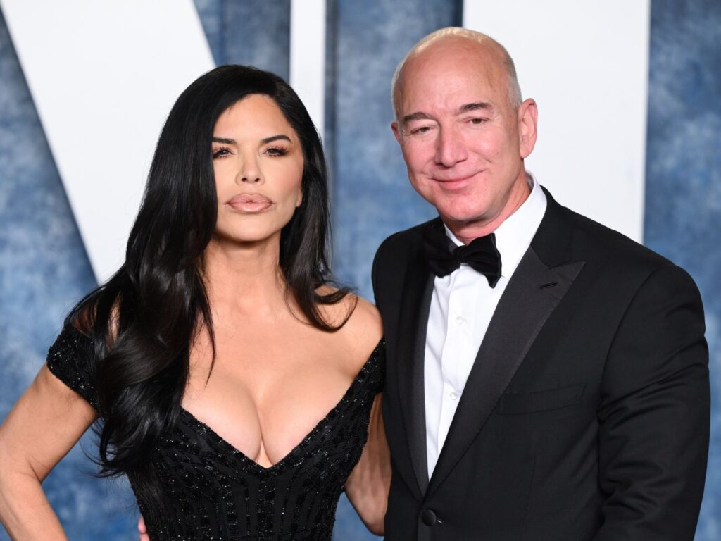 sanchez bezos1576587021340270535 Jeff Bezos is set to marry Lauren Sanchez in a lavish $600 million wedding in Aspen, Colorado